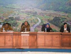 Pemkab Humbahas Bersama BPJS Kesehatan Sosialisasi e-dabu dan Program Rehab (Rencana Pembayaran Bertahap) kepada Perangkat Desa