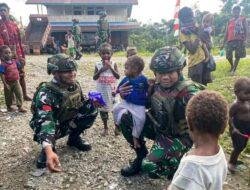 Satgas Yonif 503/Mayangkara Hadir Berikan Pelayanan Kesehatan Gratis