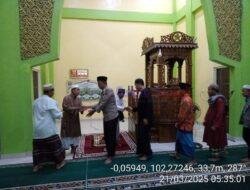 Jalin Kedekatan dengan Masyarakat, Polsek Kerumutan Laksanakan Subuh Keliling
