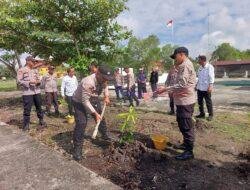 Penanaman Pohon di Polsek Kuala Kampar, Upaya Meningkatkan Kesadaran Lingkungan