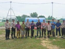 Kolaborasi Polisi dan Masyarakat, Penghijauan Dilakukan di Taman Kreatif Sorek Satu