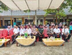 Bhabinkamtibmas Polsek Bunut Hadiri Pentas Seni dan Pelepasan Siswa SMA Negeri 1 Bunut