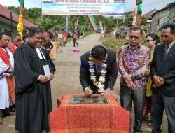 Bupati Humbahas Menghadiri Pesta Panen Raya dan Peresmian Nama Jalan di Kecamatan Parlilitan