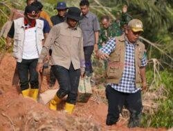 Wakil Bupati Tapanuli Utara Tinjau Lokasi Longsor dan Upaya Pembukaan Akses ke Parsingkaman