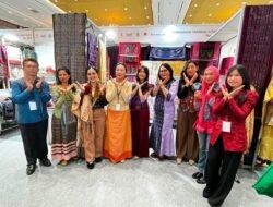 ‎Promosikan Ulos Simetria di BTN IFW 2026, Dekranasda Tapanuli Utara Dorong Ekonomi Kreatif Daerah ke Kancah Nasional